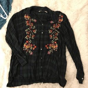 ZARA GREEN PLAID SHIRT WITH FLOWERS